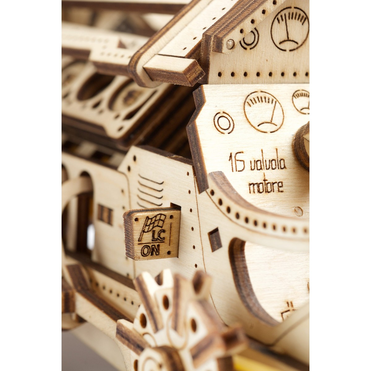 Ugears Ξύλινο Μηχανικό 3D Παζλ - Μοντέλο Αυτοκινήτου U-9 Grand Prix - 35x9.5x13cm